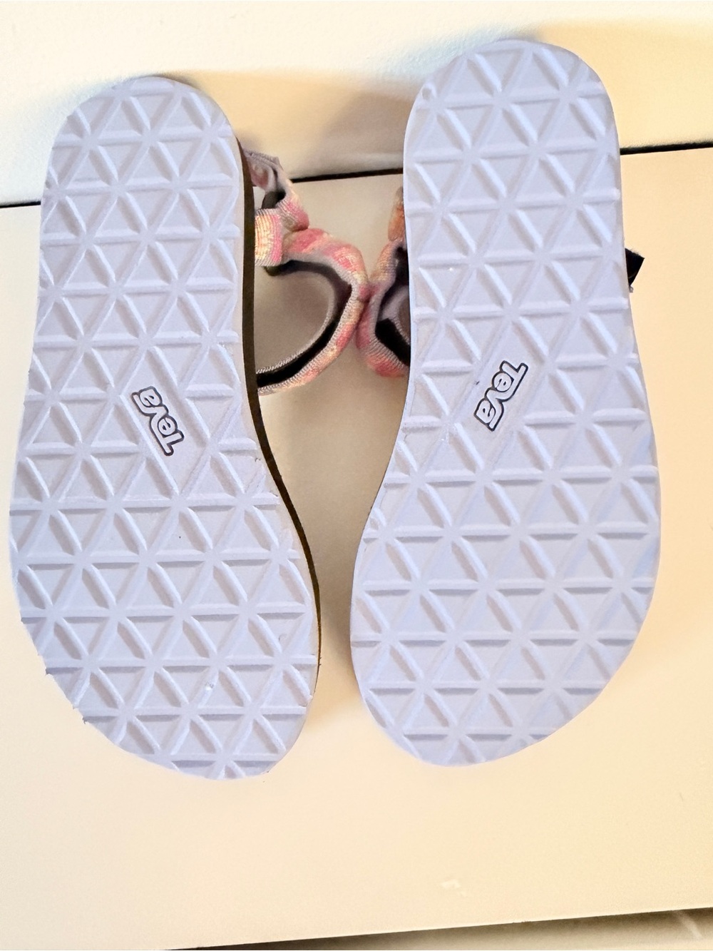 Teva Original Universal Pastel Multi Sport Sandals. Sz 7 - Picture 7 of 7